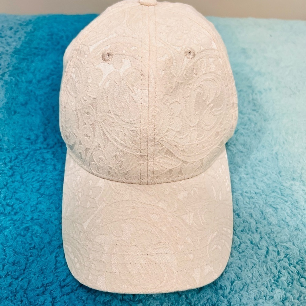 🔥White Patterned Baseball Cap🔥 - Picture 2 of 4